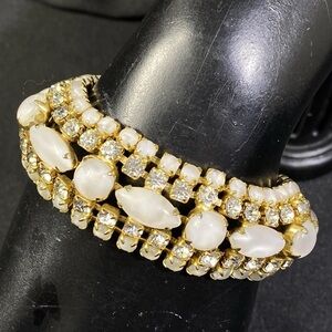 Vintage Bracelet Crystal Stones Opalescent Size 6.5" See descript.